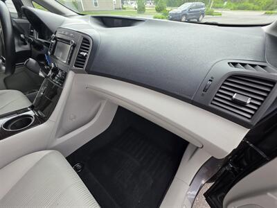 2014 Toyota Venza LE - Photo 23 - Westport, MA 02790