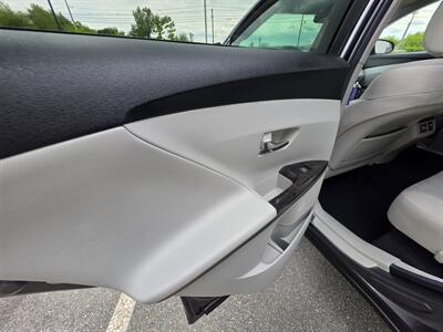 2014 Toyota Venza LE - Photo 25 - Westport, MA 02790