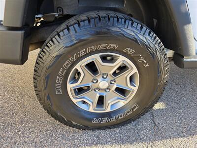 2015 Jeep Wrangler Unlimited Sport - Photo 11 - Westport, MA 02790