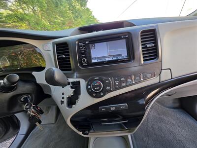 2014 Toyota Sienna LE 8-Passenger   - Photo 22 - Westport, MA 02790