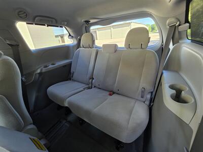 2014 Toyota Sienna LE 8-Passenger   - Photo 19 - Westport, MA 02790