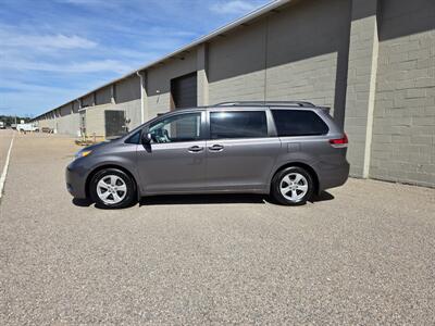 2014 Toyota Sienna LE 8-Passenger   - Photo 2 - Westport, MA 02790
