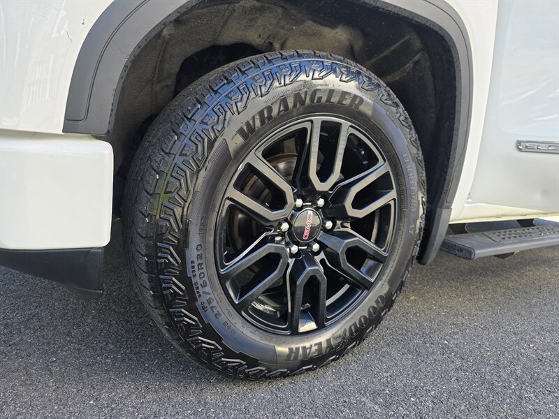 2021 GMC Sierra 1500 Elevation - Photo 10 - Westport, MA 02790