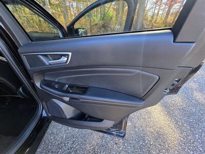 2017 Ford Edge Titanium   - Photo 27 - Westport, MA 02790