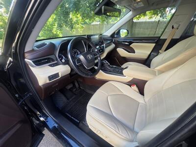 2020 Toyota Highlander XLE   - Photo 13 - Westport, MA 02790