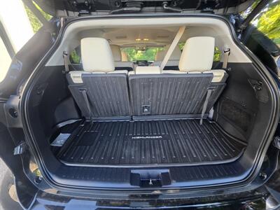 2020 Toyota Highlander XLE   - Photo 35 - Westport, MA 02790