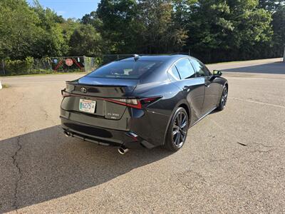 2022 Lexus IS 350 F SPORT - Photo 5 - Westport, MA 02790