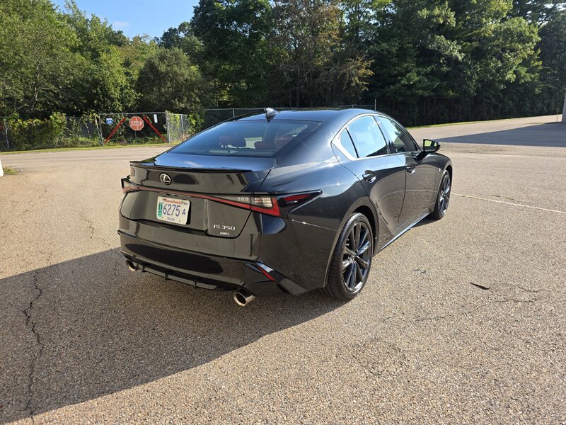 2022 Lexus IS 350 F SPORT - Photo 5 - Westport, MA 02790
