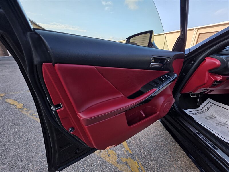 2022 Lexus IS 350 F SPORT - Photo 30 - Westport, MA 02790
