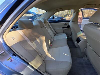 2017 Toyota Camry LE - Photo 14 - Westport, MA 02790