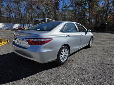 2017 Toyota Camry LE - Photo 5 - Westport, MA 02790