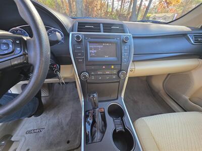 2017 Toyota Camry LE - Photo 20 - Westport, MA 02790