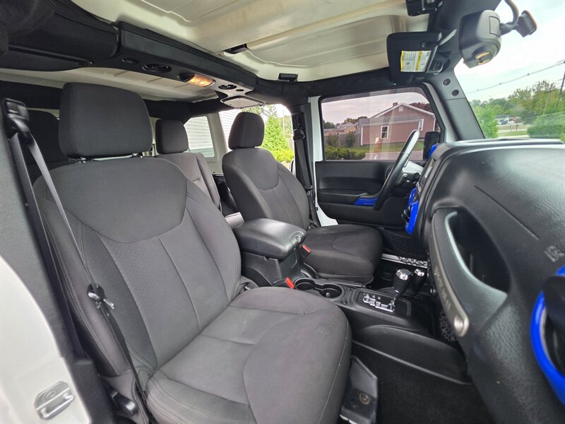 2015 Jeep Wrangler Unlimited Sport S - Photo 17 - Westport, MA 02790