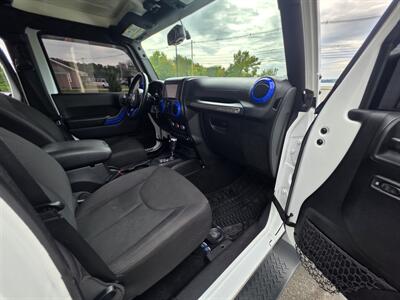 2015 Jeep Wrangler Unlimited Sport S - Photo 16 - Westport, MA 02790