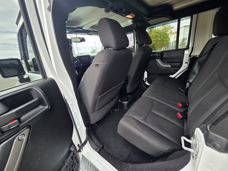 2015 Jeep Wrangler Unlimited Sport S - Photo 13 - Westport, MA 02790