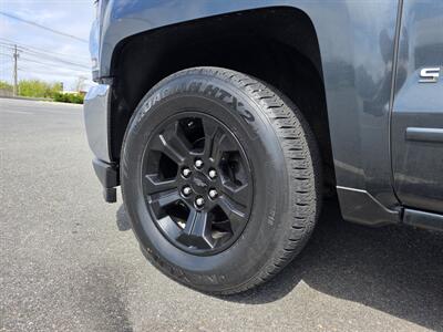2018 Chevrolet Silverado 1500 LT   - Photo 9 - Westport, MA 02790