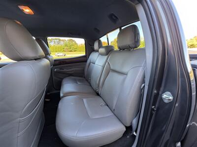 2015 Toyota Tacoma V6 - Photo 18 - Westport, MA 02790