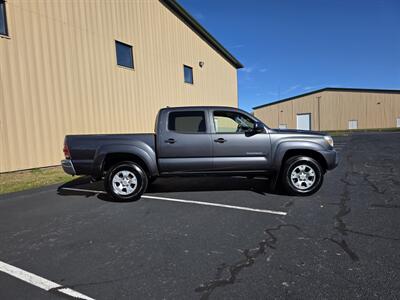 2015 Toyota Tacoma V6 - Photo 4 - Westport, MA 02790