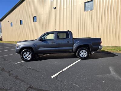 2015 Toyota Tacoma V6 - Photo 3 - Westport, MA 02790