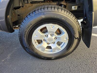 2015 Toyota Tacoma V6 - Photo 9 - Westport, MA 02790