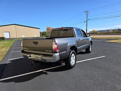 2015 Toyota Tacoma V6 - Photo 5 - Westport, MA 02790