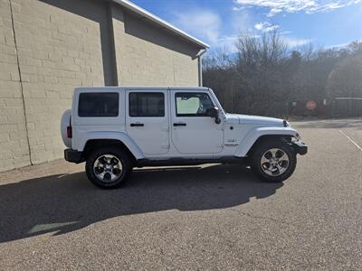 2017 Jeep Wrangler Unlimited Sahara   - Photo 4 - Westport, MA 02790