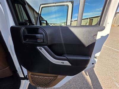 2017 Jeep Wrangler Unlimited Sahara   - Photo 34 - Westport, MA 02790