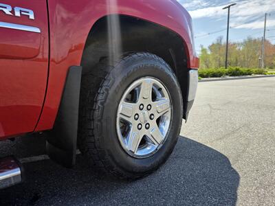 2012 GMC Sierra 1500 SLT   - Photo 12 - Westport, MA 02790
