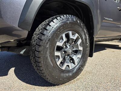 2021 Toyota Tacoma TRD Off-Road   - Photo 10 - Westport, MA 02790