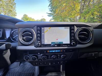 2021 Toyota Tacoma TRD Off-Road   - Photo 15 - Westport, MA 02790