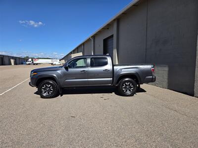 2021 Toyota Tacoma TRD Off-Road   - Photo 2 - Westport, MA 02790