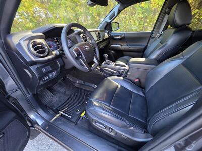 2021 Toyota Tacoma TRD Off-Road   - Photo 17 - Westport, MA 02790