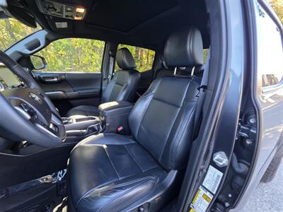 2021 Toyota Tacoma TRD Off-Road   - Photo 16 - Westport, MA 02790