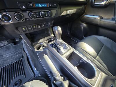 2021 Toyota Tacoma TRD Off-Road   - Photo 19 - Westport, MA 02790