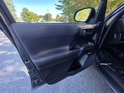 2021 Toyota Tacoma TRD Off-Road   - Photo 28 - Westport, MA 02790