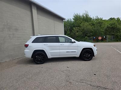 2019 Jeep Grand Cherokee Altitude   - Photo 4 - Westport, MA 02790