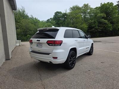 2019 Jeep Grand Cherokee Altitude   - Photo 6 - Westport, MA 02790