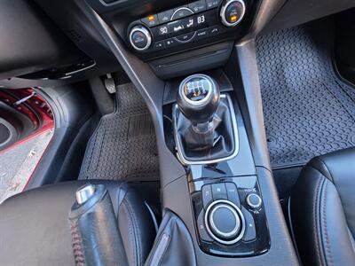 2015 Mazda Mazda3 i Grand Touring   - Photo 25 - Westport, MA 02790
