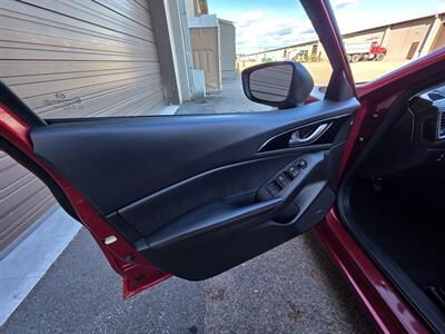 2015 Mazda Mazda3 i Grand Touring   - Photo 29 - Westport, MA 02790