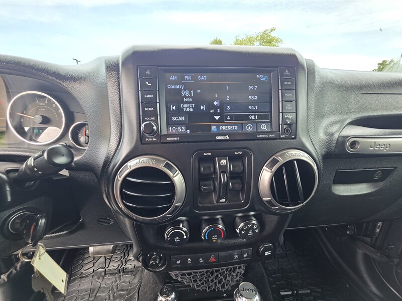 2018 Jeep Wrangler JK Unlimited Altitude - Photo 31 - Westport, MA 02790