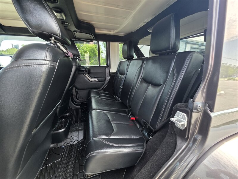 2018 Jeep Wrangler JK Unlimited Altitude - Photo 18 - Westport, MA 02790