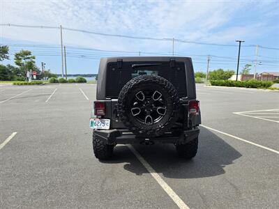 2018 Jeep Wrangler JK Unlimited Altitude - Photo 8 - Westport, MA 02790