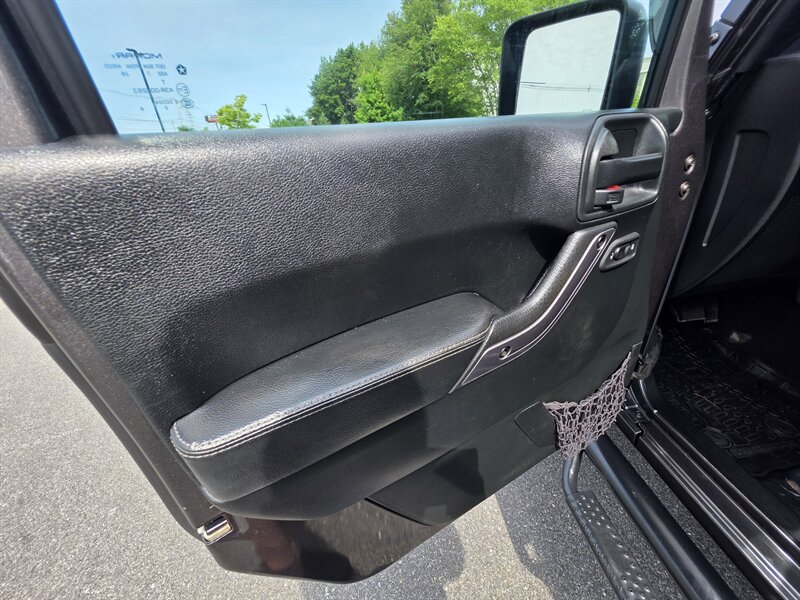 2018 Jeep Wrangler JK Unlimited Altitude - Photo 27 - Westport, MA 02790