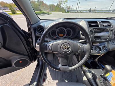 2010 Toyota RAV4 Limited   - Photo 19 - Westport, MA 02790