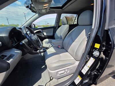 2010 Toyota RAV4 Limited   - Photo 17 - Westport, MA 02790