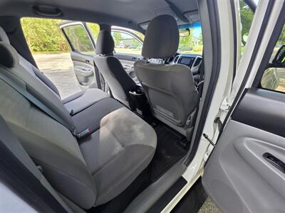 2015 Toyota Tacoma V6   - Photo 17 - Westport, MA 02790