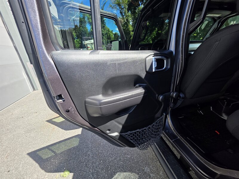2018 Jeep Wrangler Unlimited Sport - Photo 29 - Westport, MA 02790