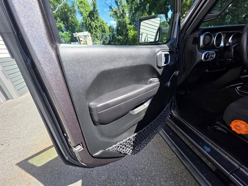 2018 Jeep Wrangler Unlimited Sport - Photo 30 - Westport, MA 02790