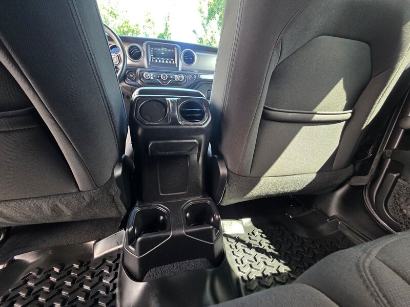 2018 Jeep Wrangler Unlimited Sport - Photo 27 - Westport, MA 02790