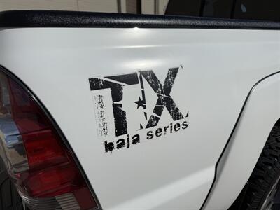 2013 Toyota Tacoma V6   - Photo 11 - Westport, MA 02790